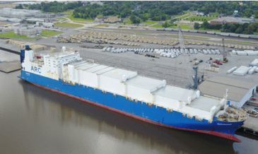 ARC loads Army Unit on Three Vessels in Texas American Roll On