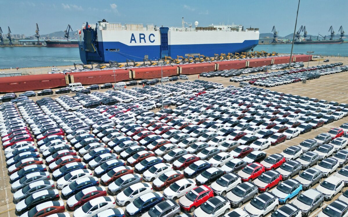 ARC ship at port waiting to load on cars