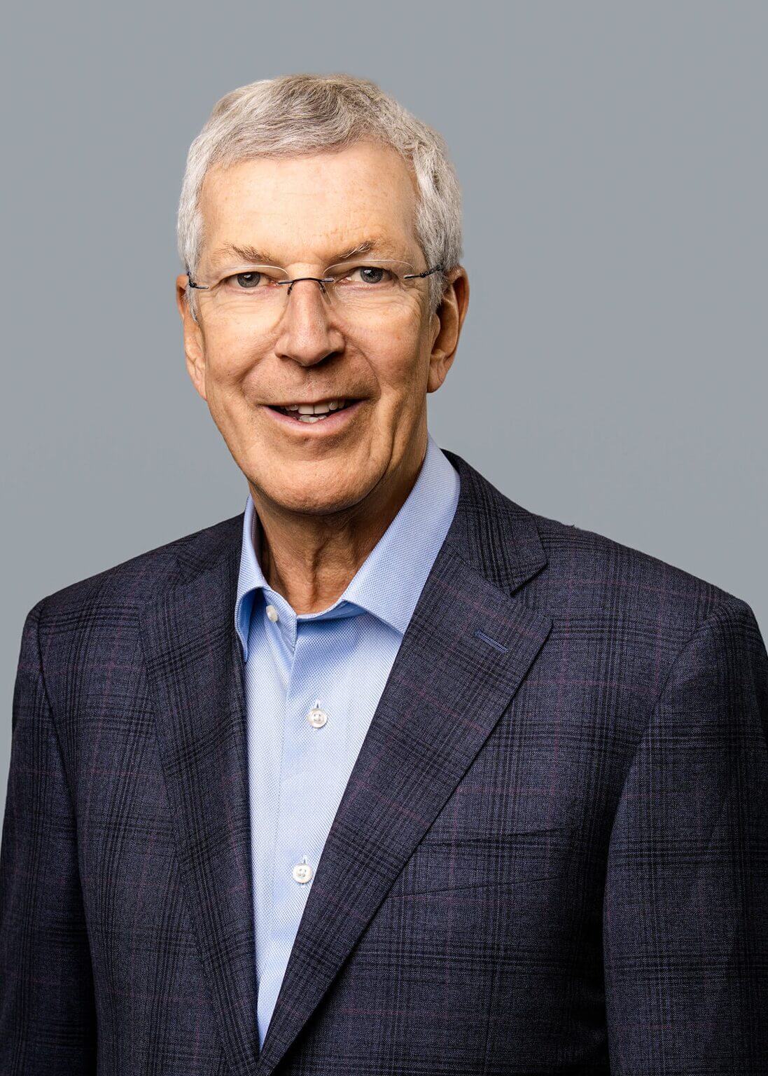 Alan Estevez headshot